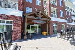 310 - 40 HORSESHOE BOULEVARD | Barrie Ontario | Slide Image Three