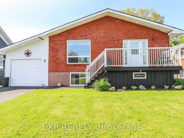5 BOURGEOIS BEACH ROAD Tay Ontario, L0K 2A0 - 4 Bedrooms Home For Sale