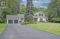 7 COLONIAL CRESCENT | Oakville Ontario | Slide Image One