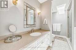 7 COLONIAL CRESCENT | Oakville Ontario | Slide Image Thirty-two