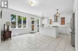 23 CYPRUS GLEN | East Gwillimbury Ontario | Slide Image Eight