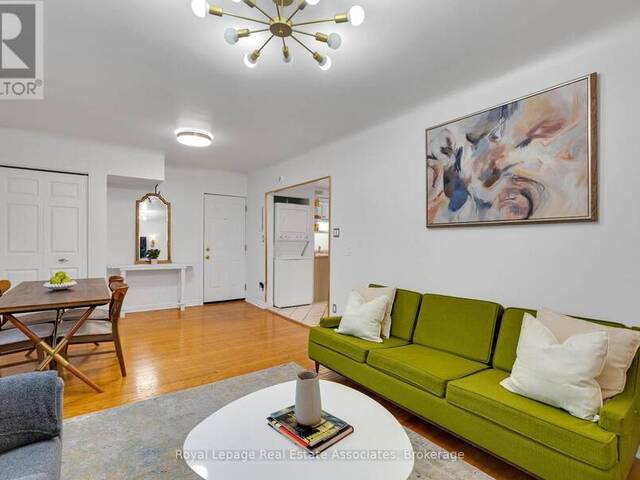 15 - 2 VINELAND AVENUE Hamilton Ontario, L8M 1R4 - 2 Bedrooms Condo For Sale
