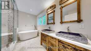 63 ELDERBERRY TRAIL | Aurora Ontario | Slide Image Eighteen