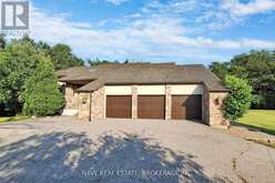 63 ELDERBERRY TRAIL | Aurora Ontario | Slide Image Three