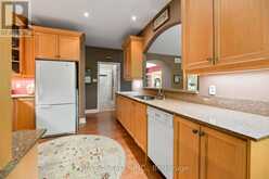 23 LADDIE LANE | Springwater Ontario | Slide Image Seventeen