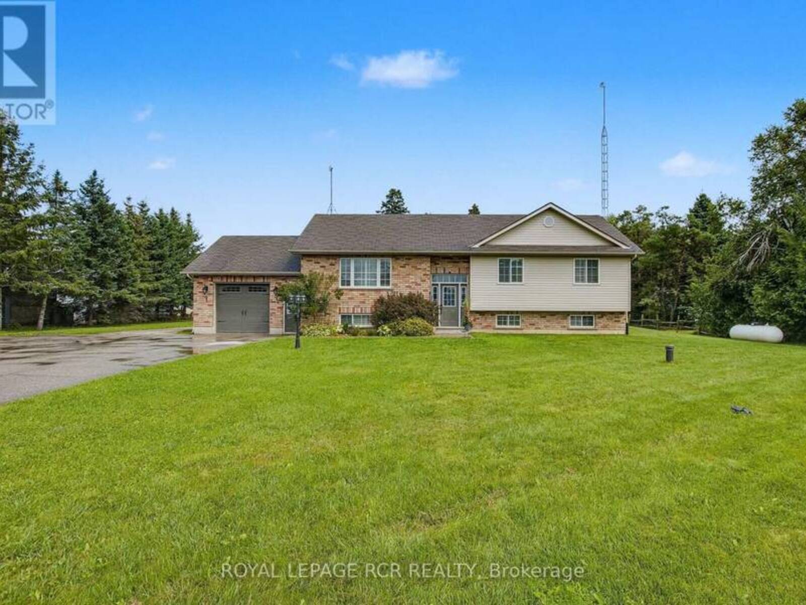 17 DEAKEN DRIVE, Grand Valley, Ontario L9W 0Z8