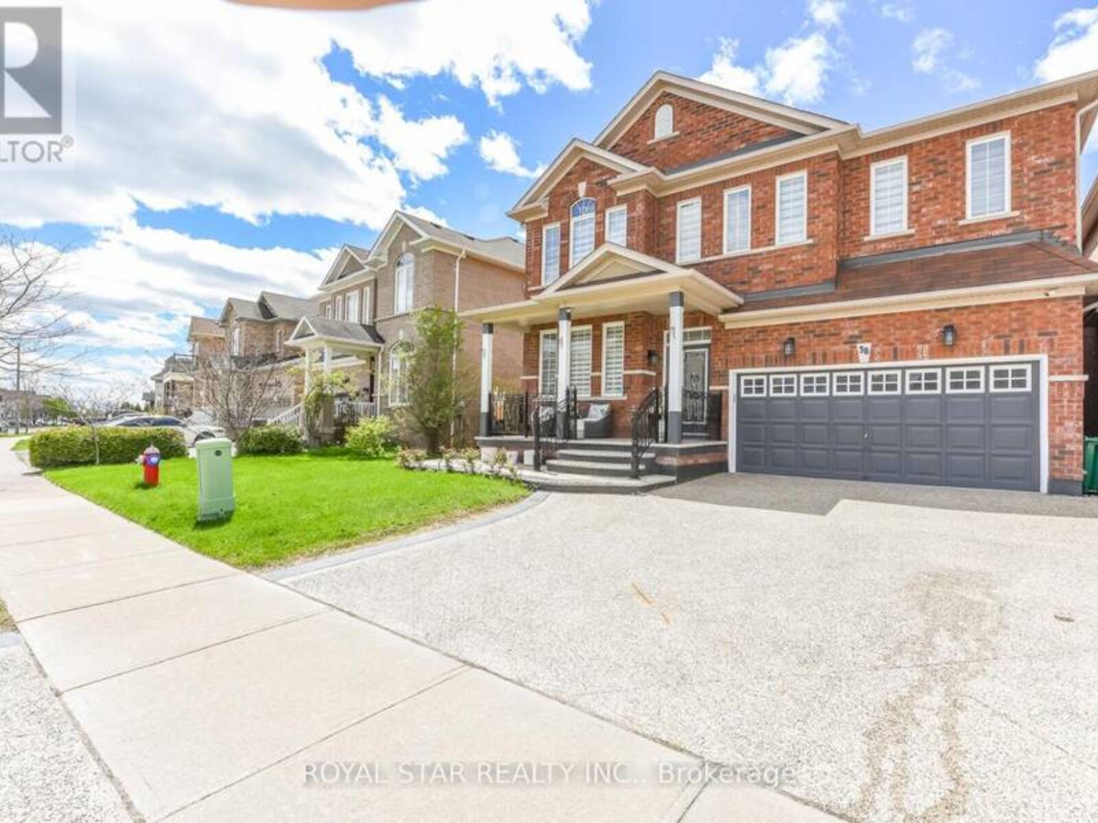 38 ROBITAILLE DRIVE, Brampton, Ontario L6R 0H6