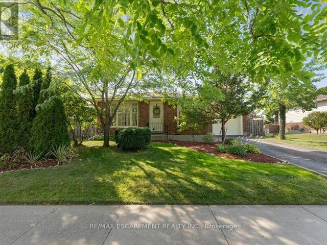 32 DONLY DRIVE N Simcoe Ontario, N3Y 4Z8 - 4 Bedrooms Home For Sale