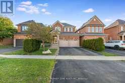 582 PLANTATION GATE | Newmarket Ontario | Slide Image One