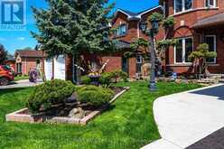 27 GOLDEN MEADOW ROAD | Barrie Ontario | Slide Image Four