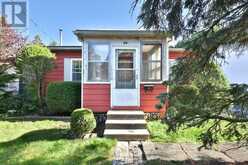 945 BEECHWOOD AVENUE | Mississauga Ontario | Slide Image Sixteen