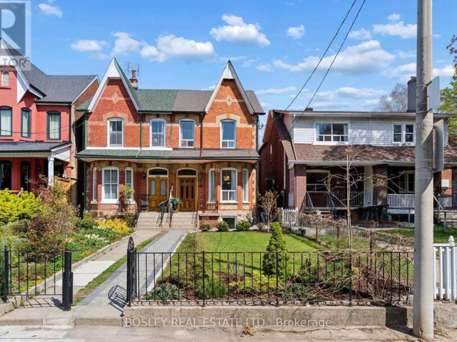 40 HALTON STREET, Toronto, Ontario M6J 1R3