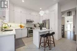 109 VANTAGE LOOP | Newmarket Ontario | Slide Image Fifteen