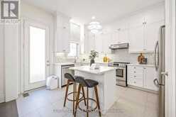 109 VANTAGE LOOP | Newmarket Ontario | Slide Image Sixteen