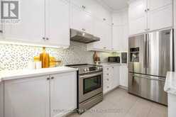 109 VANTAGE LOOP | Newmarket Ontario | Slide Image Seventeen