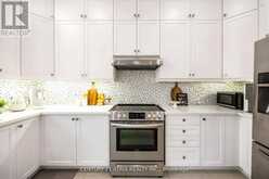 109 VANTAGE LOOP | Newmarket Ontario | Slide Image Eighteen