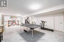 109 VANTAGE LOOP | Newmarket Ontario | Slide Image Forty-two
