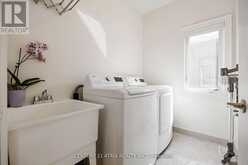 109 VANTAGE LOOP | Newmarket Ontario | Slide Image Forty