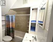 54 EDINBURGH AVENUE | Hamilton Ontario | Slide Image Sixteen