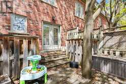 B - 35 SPRUCE STREET | Toronto Ontario | Slide Image Twenty-four