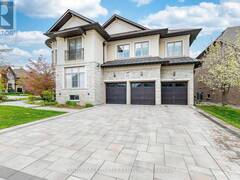 62 LANGDON DRIVE King Ontario, L7B 0M1