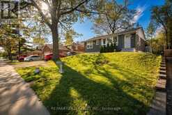 246 EDGEHILL DRIVE | Barrie Ontario | Slide Image One