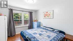 246 EDGEHILL DRIVE | Barrie Ontario | Slide Image Thirteen