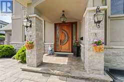 2411 THORN LODGE DRIVE | Mississauga Ontario | Slide Image Four