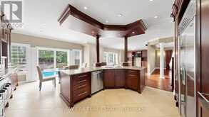 1206 LINDENROCK DRIVE | Oakville Ontario | Slide Image Thirteen