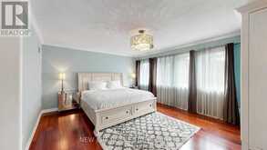 1206 LINDENROCK DRIVE | Oakville Ontario | Slide Image Twenty