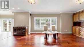 1206 LINDENROCK DRIVE | Oakville Ontario | Slide Image Nine