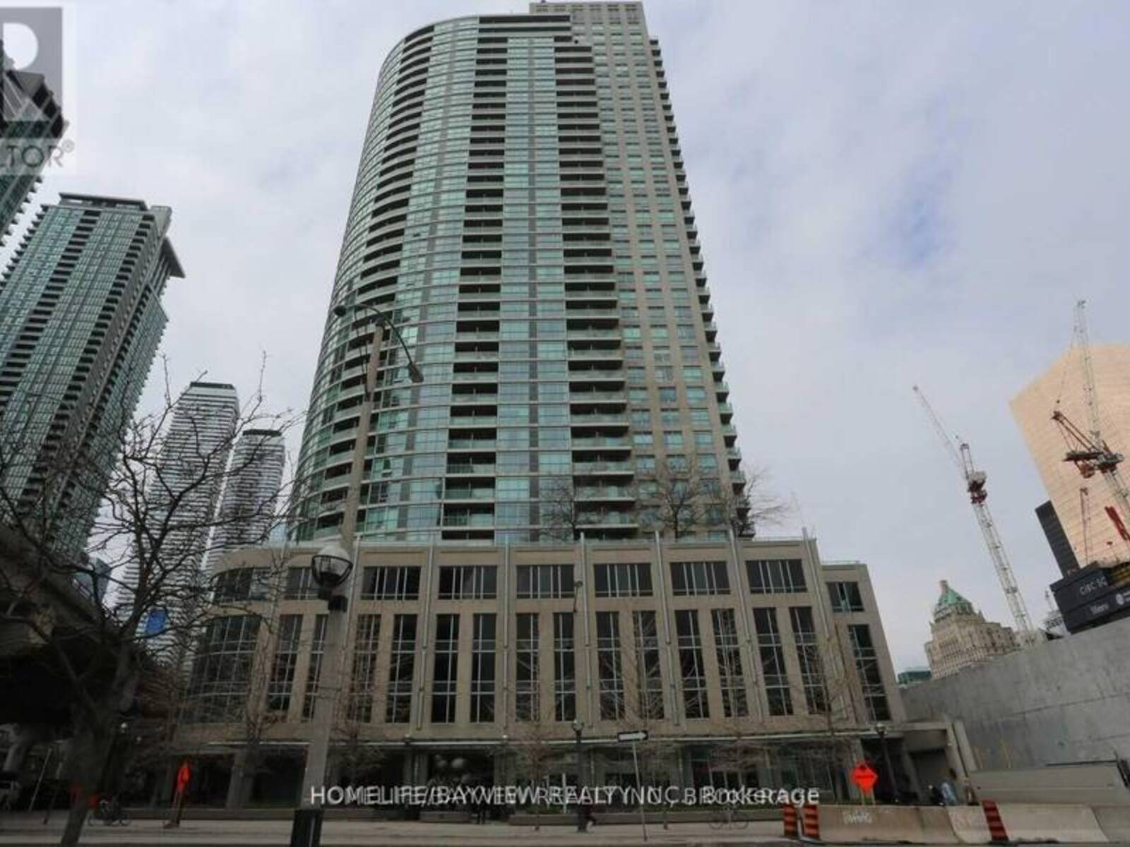 915 - 18 YONGE STREET, Toronto, Ontario M5E 1Z8