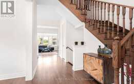 77 POND VIEW GATE | Hamilton Ontario | Slide Image Ten
