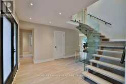 6 MCCLENNY DRIVE | Aurora Ontario | Slide Image Seventeen