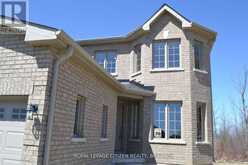41 CAREW BOULEVARD | Lindsay Ontario | Slide Image Three
