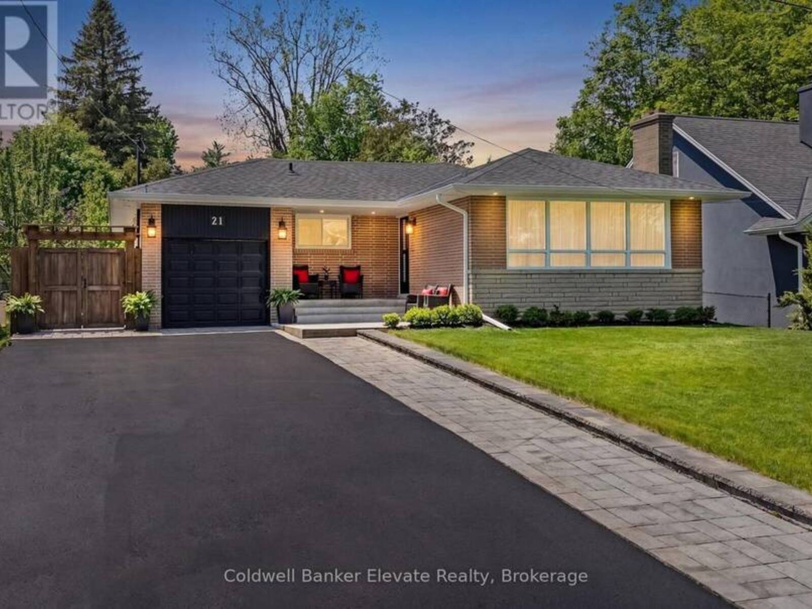21 MARKET STREET, Halton Hills, Ontario L7G 3B9