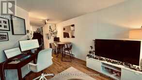 1061 BATHURST STREET | Toronto Ontario | Slide Image Thirteen