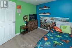 73 COLLEGE CRESCENT | Barrie Ontario | Slide Image Eighteen