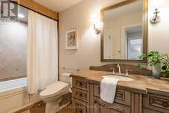 2096 LAKESHORE ROAD E | Oakville Ontario | Slide Image Thirty