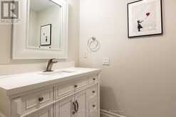 2096 LAKESHORE ROAD E | Oakville Ontario | Slide Image Thirty-nine