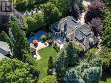 2096 LAKESHORE ROAD E | Oakville Ontario | Slide Image Four