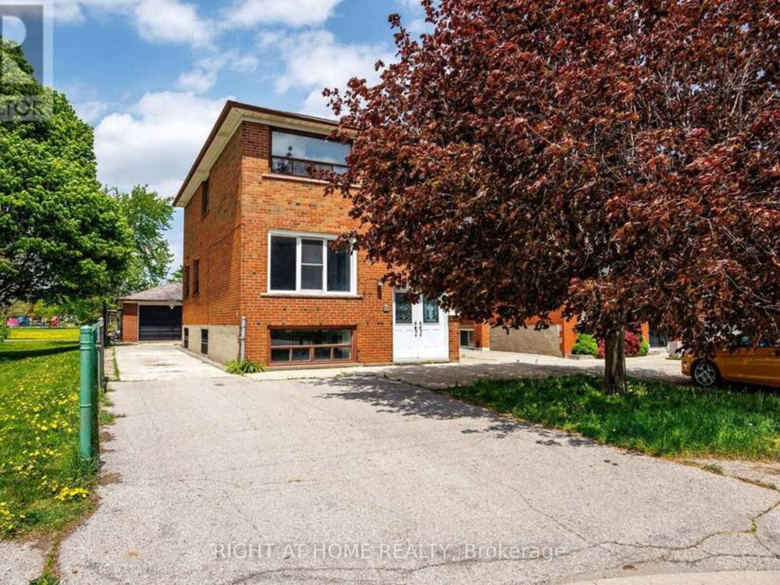 72 KATHERINE ROAD, Toronto, Ontario M3K 1J4