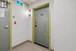 102 - 6 SPICE WAY | Barrie Ontario | Slide Image Thirteen