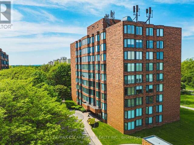 103 - 180 LIMERIDGE ROAD W Hamilton Ontario, L9C 7H7 - 1 Bedroom Condo For Sale