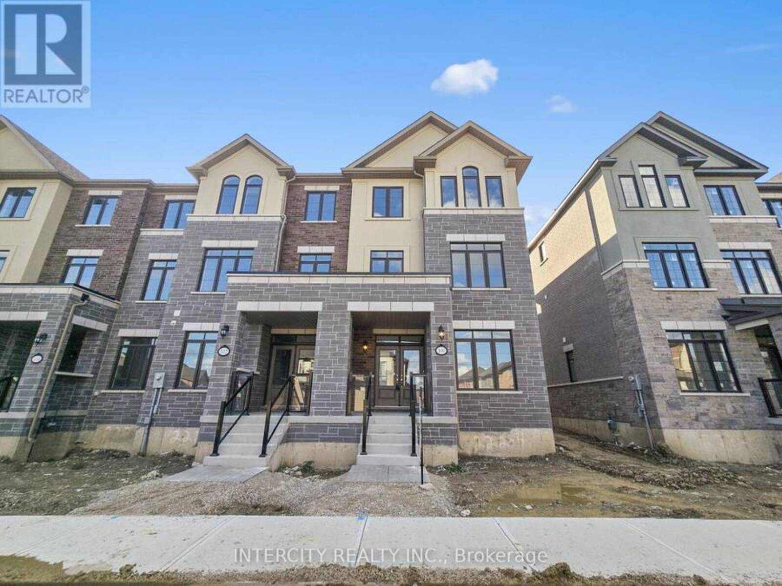 100 GRASSBANK ROAD, Brampton, Ontario L6R 4E7