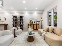 806 GLADSTONE AVENUE Toronto Ontario, M6H 3J6