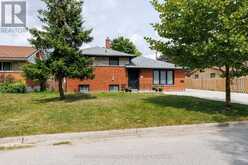 18 SILVERDALE CRESCENT | London Ontario | Slide Image Two