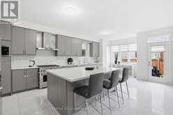 7 GRIERSON TRAIL | Hamilton Ontario | Slide Image Sixteen