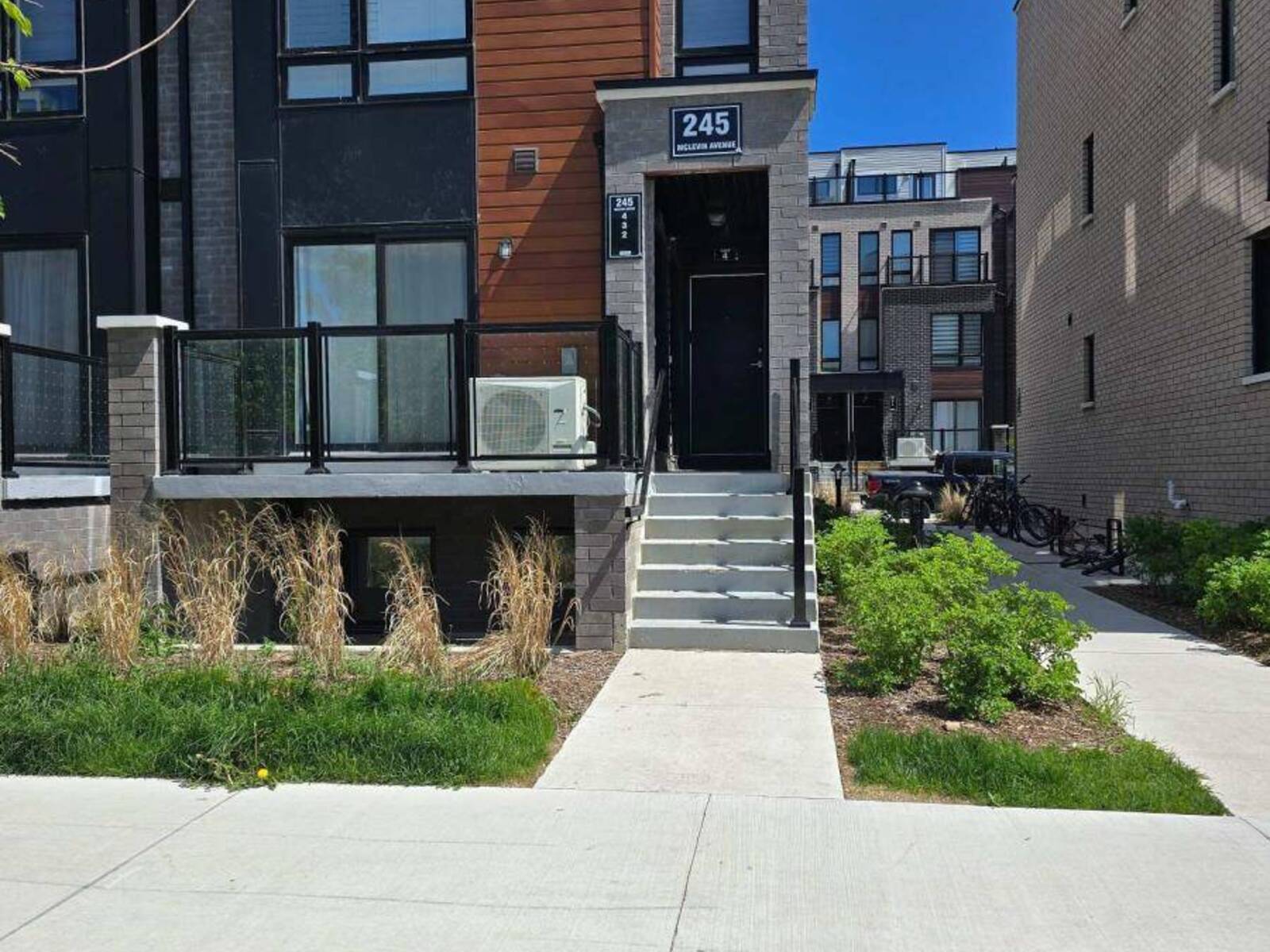 2 - 245 MCLEVIN AVENUE, Toronto, Ontario M1B 1E7