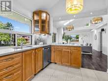205 BEACH ROAD | Georgina Ontario | Slide Image Eighteen